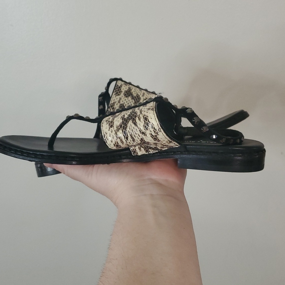 Donald J Pliner Lacy SP Animal Printed Sandals Size 8 Ankle Strap Stud Details - Picture 4 of 12